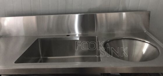 Hospital Medical 304 316 Stainless Steel Surgical Sink Hygienic Double Bowl Design Sluice Sink Feature Faucet Included